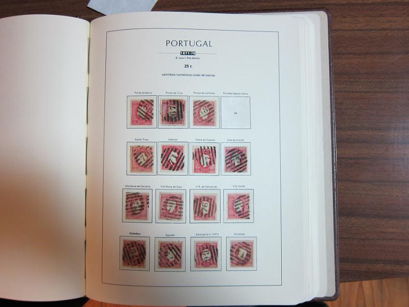 0015 (135).jpg -     Lote:    15      Marcofilia      Lotes Especiais       Descrição:      Portugal.   Colecção especializada de marcas numéricas das 1.ª e 2.ª reformas em selos de 25 reis, desde D. Maria II até D. Luís I, de frente. Lote a ver.        Lote       Valor Base:     &euro; 1.500,00     Valor Venda:     &euro; 3.000,00     